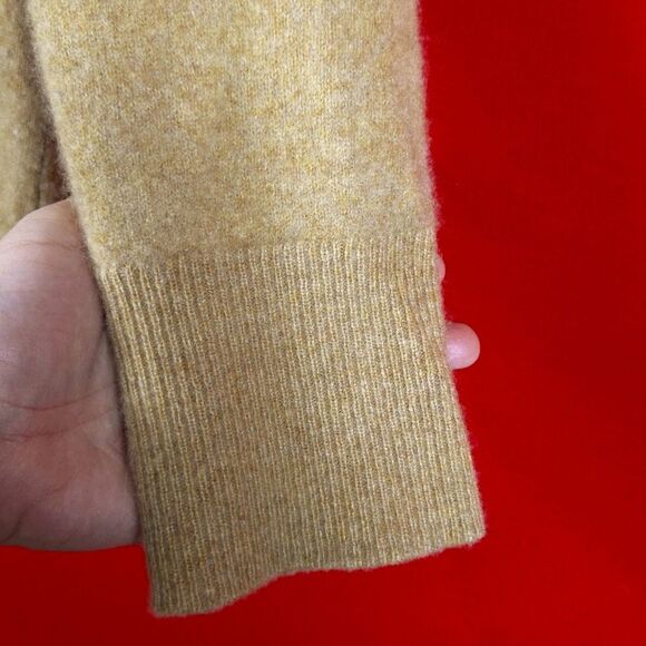 ALASHAN Cashmere Turtleneck Sweater Tan Camel One Size Minimalist - Picture 4 of 6